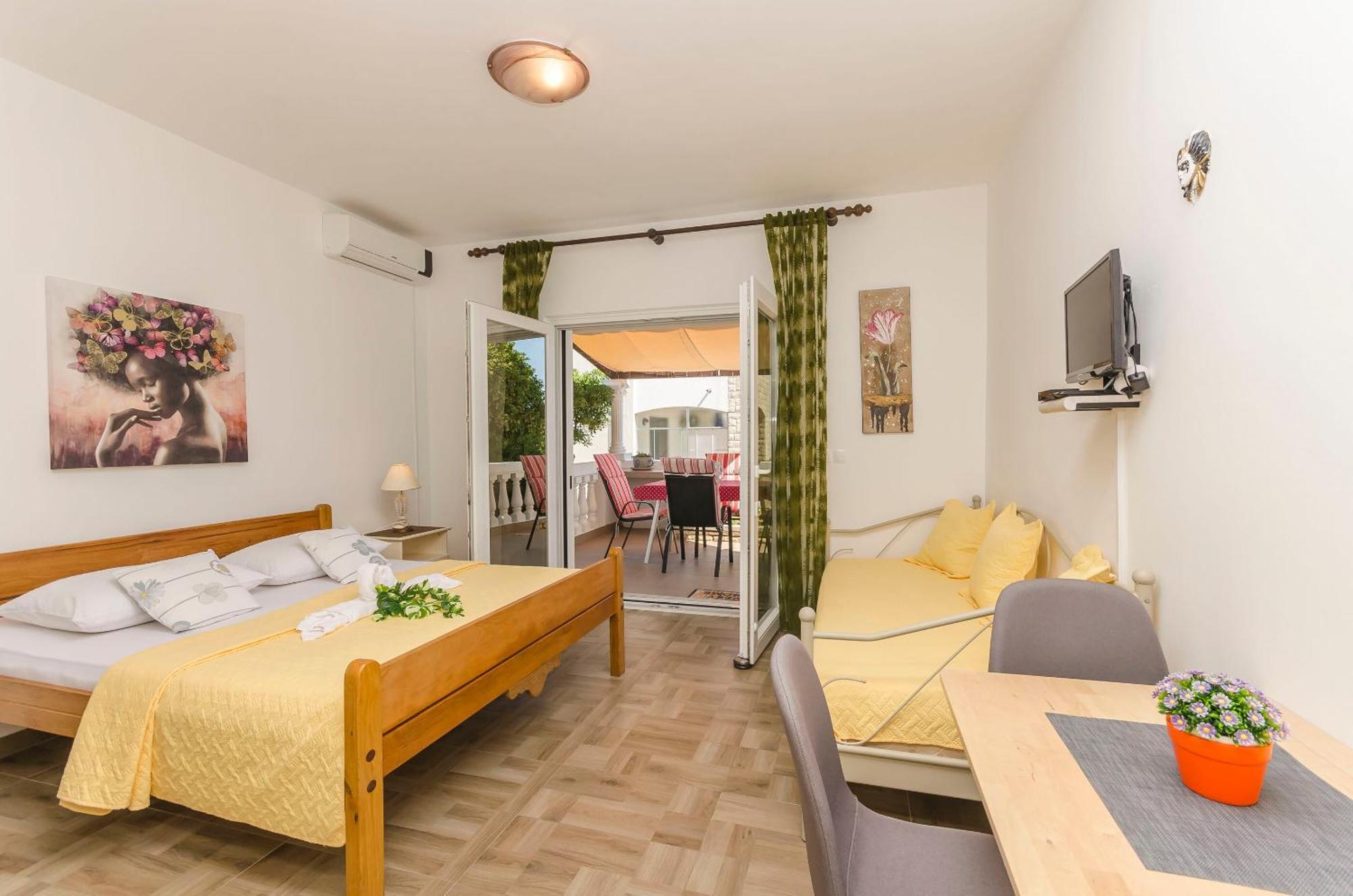 Apartment Robyn On The Beach ซรีมา ภายนอก รูปภาพ